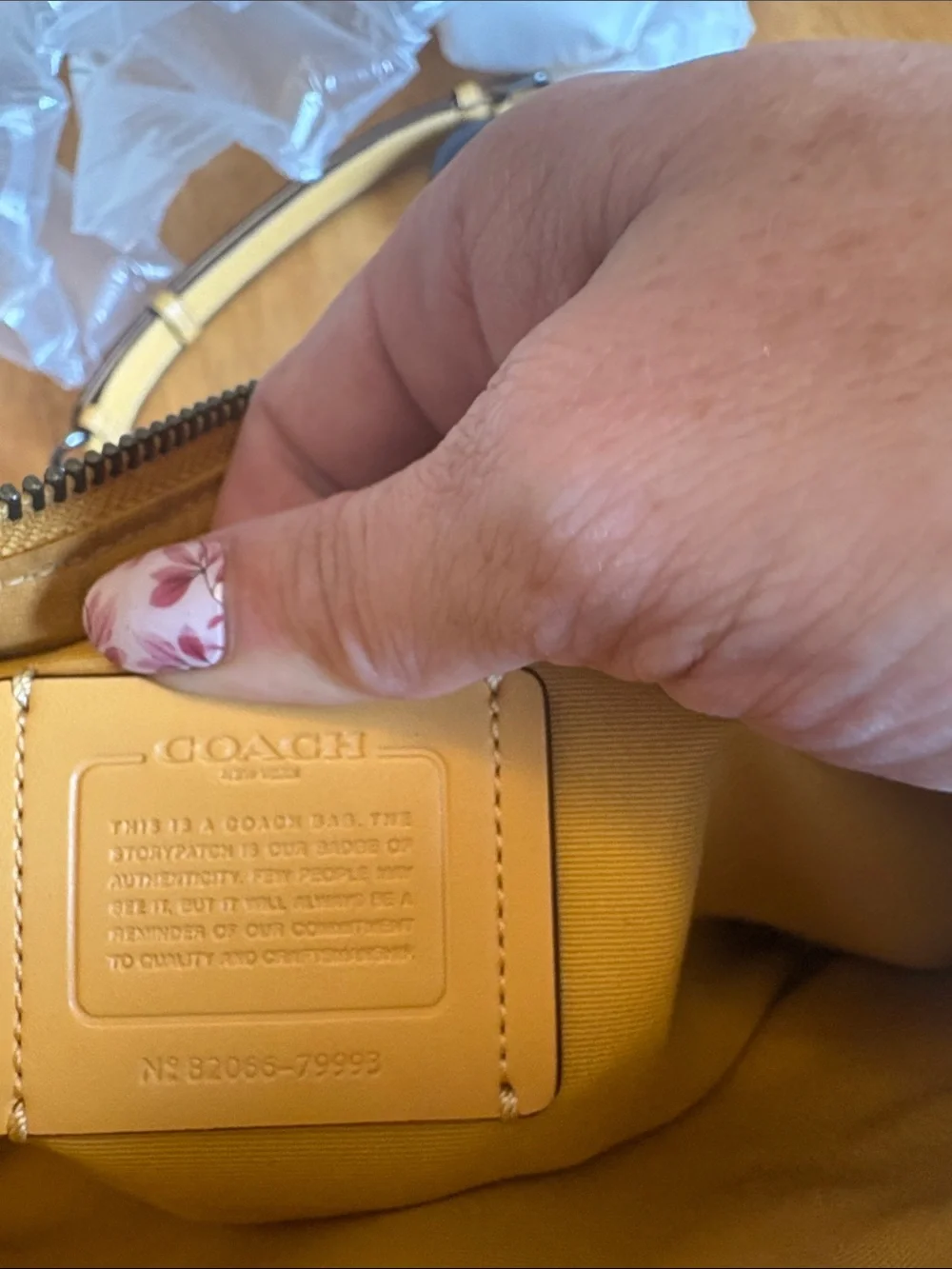 Coach authentic hobo